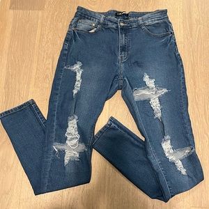 Skinny ripped jeans